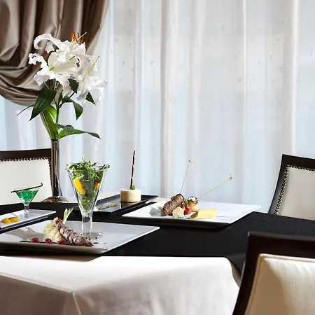 Hotel Olympia Golden &
